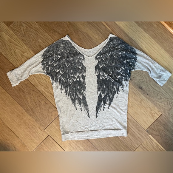 Sheer Angel Wing on back Top S - Picture 4 of 6